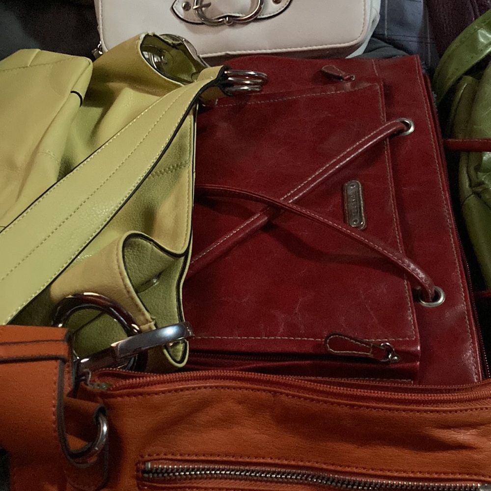 Purses - Picture 2 of 10